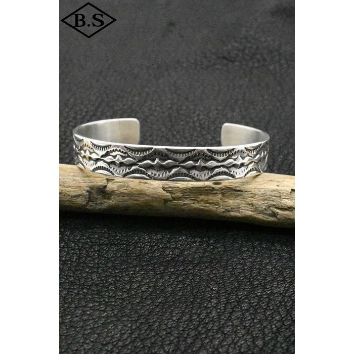 インディアンジュエリー INDIAN JEWELRY 小物 バングル ナバホ族 Henry Mariano ヘンリーマリアーノの画像
