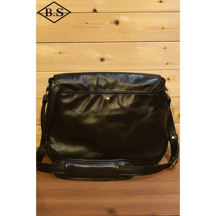 オーパス インセプション OPUS INCEPTION バッグ IPHSB-11 HORSE HIDE MAIL BAG (MEDIUM) ブラウンの画像