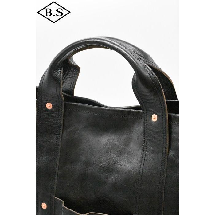 オーパス インセプション OPUS INCEPTION バック IPHSB-18 HORSE HIDE COAL BAG (MEDIUM)の画像