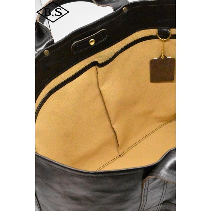 オーパス インセプション OPUS INCEPTION バック IPHSB-19 HORSE HIDE COAL BAG (LARGE)の画像