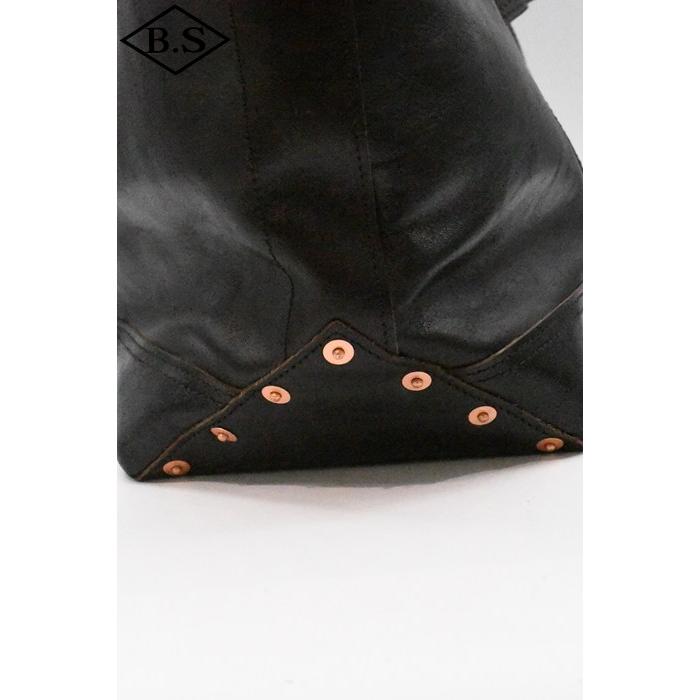 オーパス インセプション OPUS INCEPTION バック IPHSB-19 HORSE HIDE COAL BAG (LARGE)の画像
