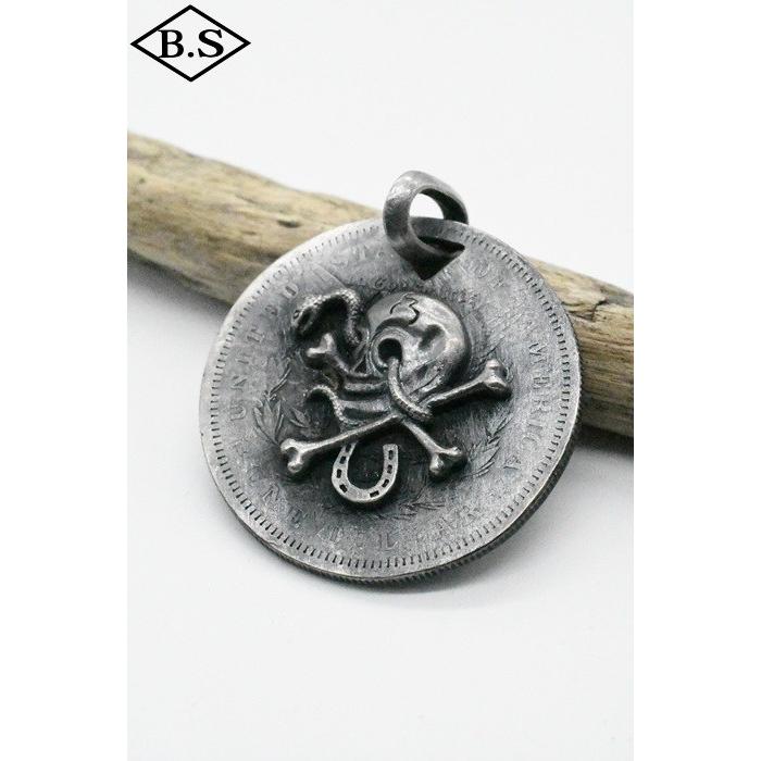 ウエストライド WESTRIDE ペンダントトップ BIRDHEAD SWASTIKA PENDANTの画像