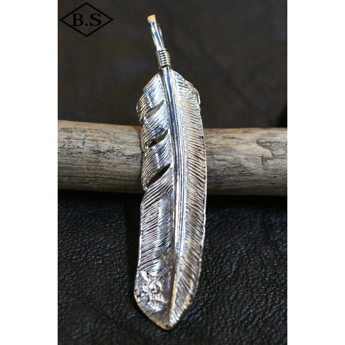 ファーストアローズ FIRST-ARROW's P-357R ハートフェザー付きフェザー