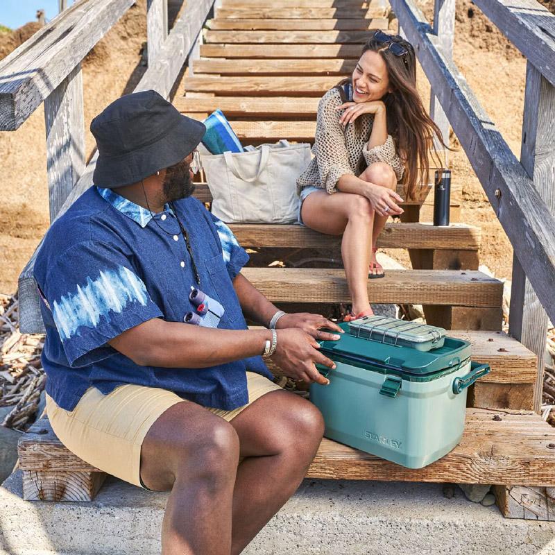 STANLEY スタンレー クーラーボックス 15.1L 中型ハードクーラー アウトドア キャンプ | STANLEY | 14