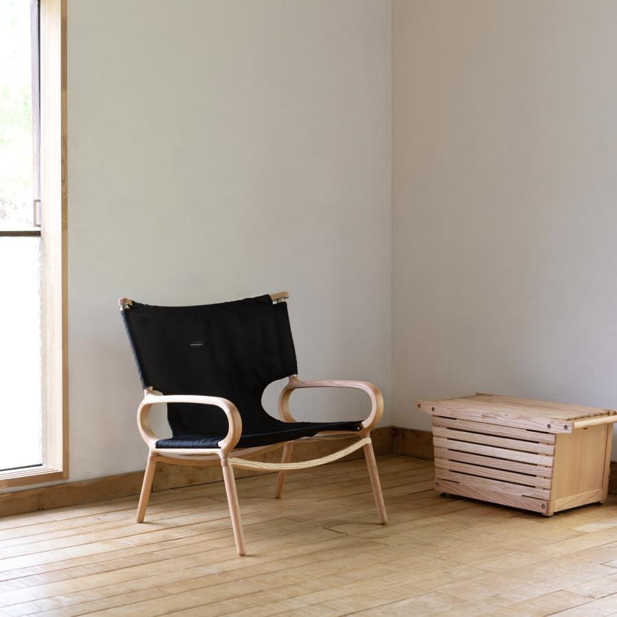 ikiki グランドチェア オーク キャンバス ブラック IKIKI グランドチェア - オーク × キャンバスブラック / キャンバス