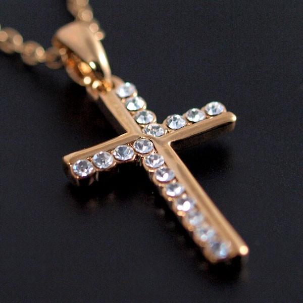 ☆素敵！きらきら輝き十字架 k14WGホワイトゴールドペンダント超美品！ ネックレス レディース クロス キラキラ 十字架 シンプル オシャレ