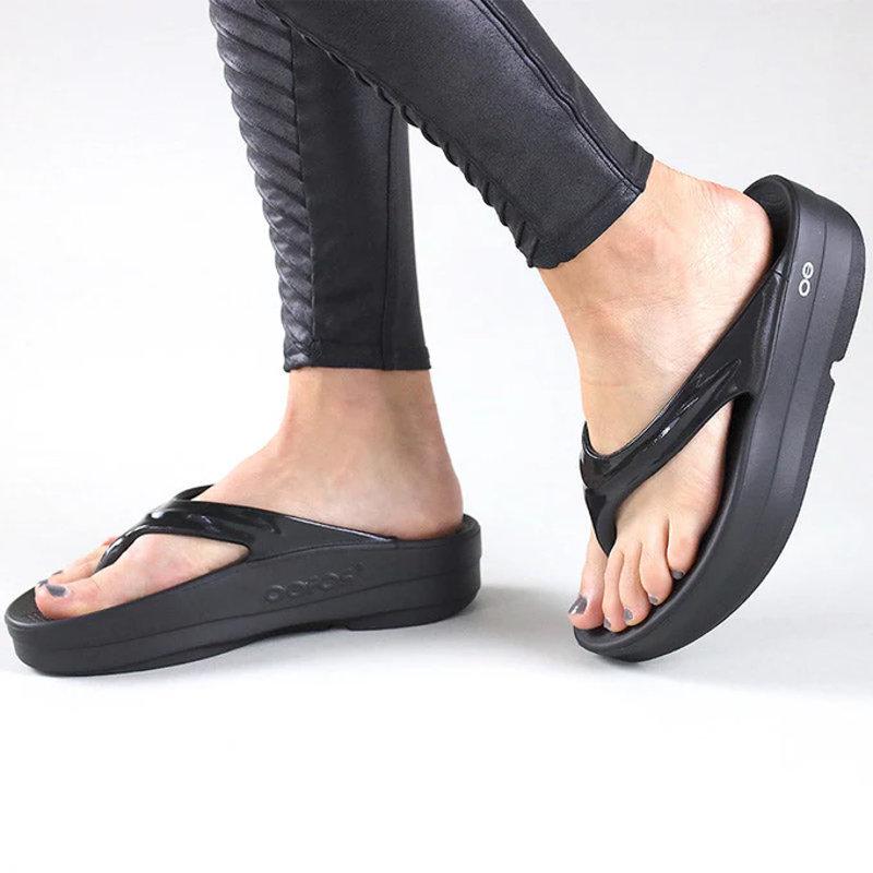 20%OFF】ウーフォス OOFOS/ウーメガ トング OOMEGA THONG【正規取扱