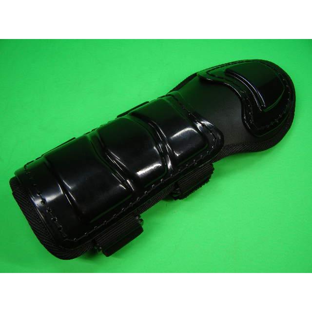 ベルガード BELGARD UA74 審判用 アームガード 左腕用 右腕用 セット 両腕用 バンド付け替え可能 アンパイア アーム ガード 黒 ブラック 主審用ガード | BELGARD | 02