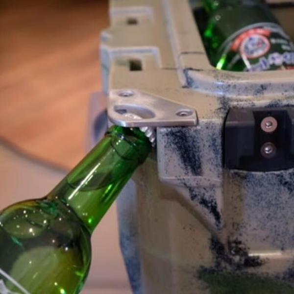 ディーライト アイスランドク−ラーボックス45QT ／ ハードクーラー 42L キャンプ 釣り バーベキュー 長時間保冷 まな板兼仕切り板 カゴ付きの画像