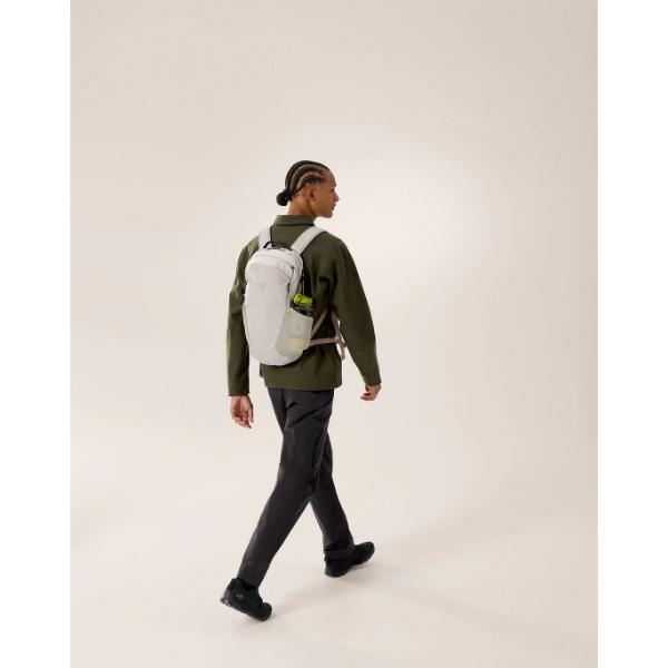 アークテリクス マンティス 1 新品未使用 廃盤カラーWhiteout 新品 廃盤カラーARC'TERYX mantis1マンティス1 Whiteout - メルカリ