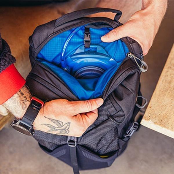 グレゴリー ナノ20 (153058) ／ 登山 ハイキング トレッキング バックパック 20L 軽量 通気性 ハイドレーション対応 メッシュポケット リサイクル素材 | GREGORY | 07