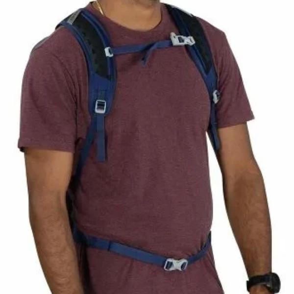オスプレー スポーツライト20 (OS56319) ／ バックパック 20L 通気性 メッシュ背面 ハイドレーション対応 ヒップベルト フロントポケット サイドポケット | OSPREY | 05