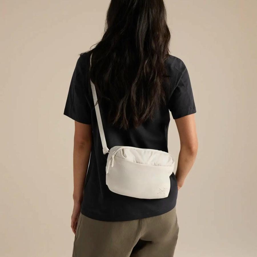ARC'TERYX（アークテリクス） 【 アークテリクス ヒリアド 6 クロス