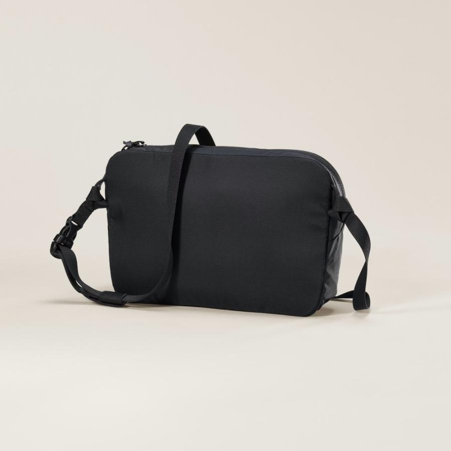 ARC'TERYX（アークテリクス） 【 アークテリクス ヒリアド 6 クロス