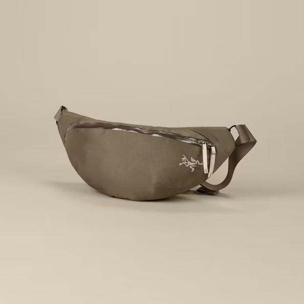 ARC'TERYX（アークテリクス） 【 アークテリクス アクシオス Axios 4