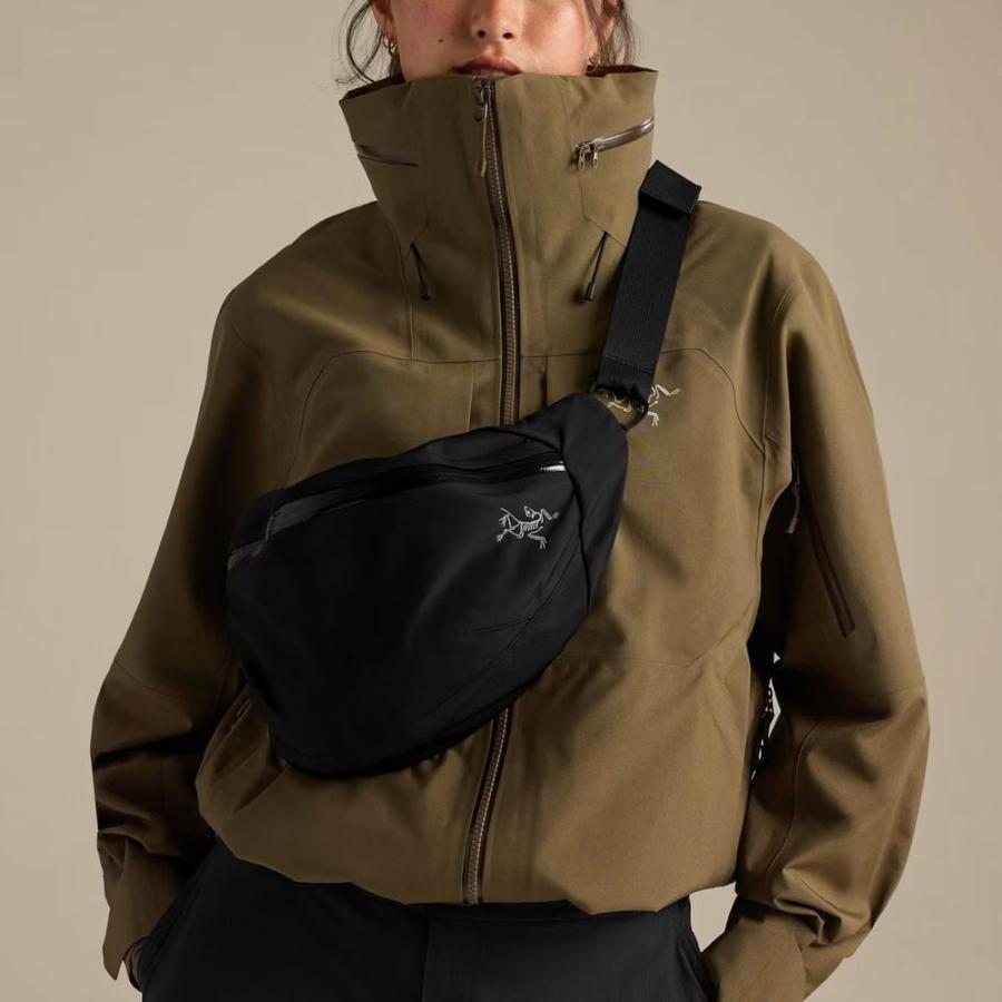 ARC'TERYX / Axios 4 Crossbody アークテリクス　新品 ARC'TERYX（アークテリクス） 【 アークテリクス アクシオス Axios 4