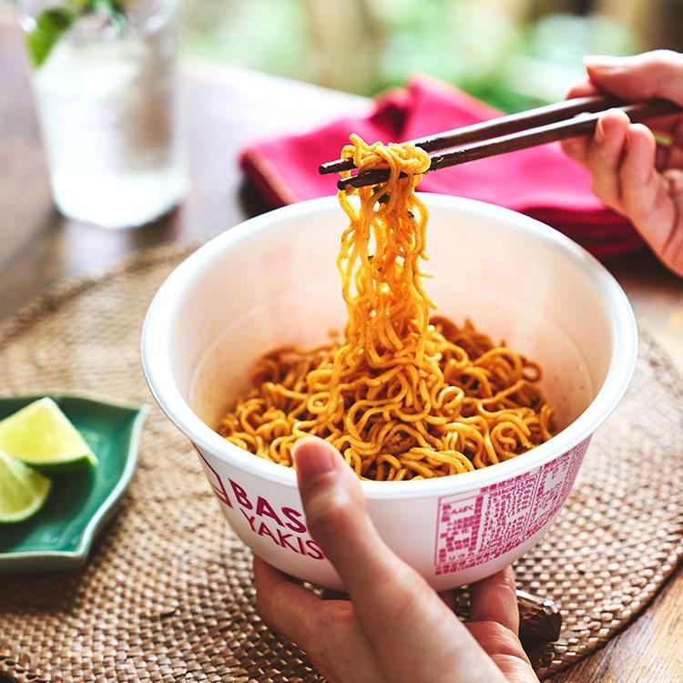 ベース 焼きそば トムヤムまぜそば カップ麺 8個 非常食 塩分ひかえめ ダイエット食品 完全栄養食 たんぱく質 ベースフード BASE FOOD | BASE FOOD | 05