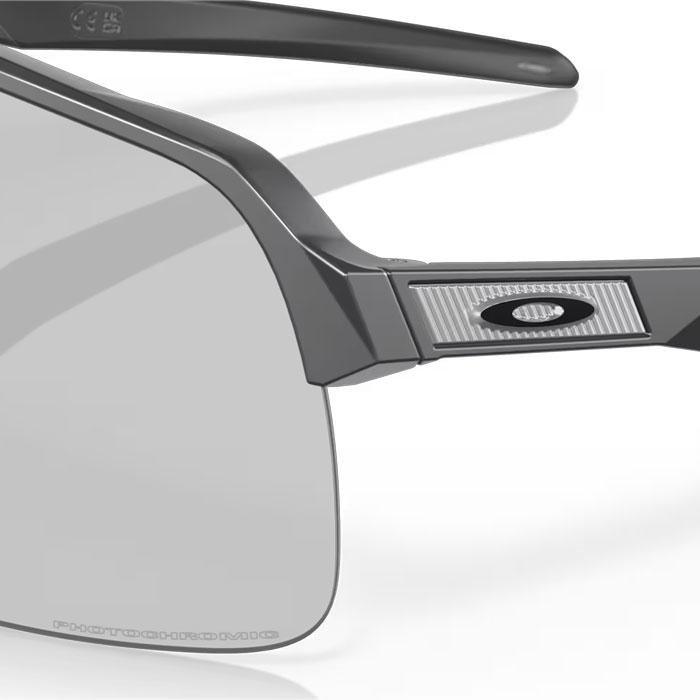 あすつく OAKLEY オークリー サングラス 調光レンズ Sutro Lite Low Bridge Fit OO9463A-18の画像