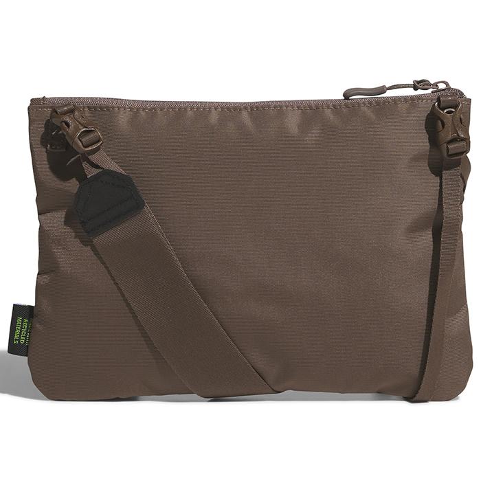 ◆新品未使用　◆h.myriad サコッシュ　ショルダーポーチ Q*様 H. MYRIAD サコッシュ リメイク ショルダーバッグ ポーチ