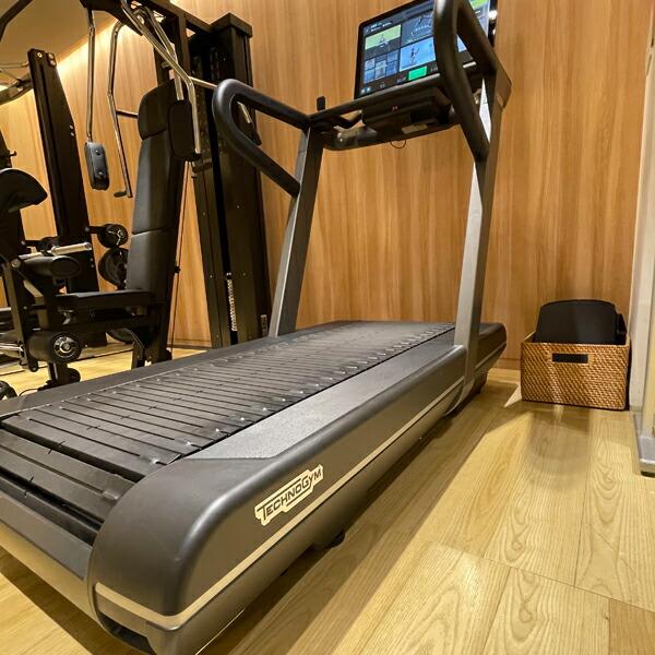次回2月上旬入荷予定 テクノジムラン Technogym Run トレッドミル 送料