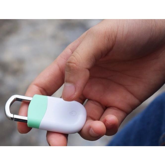 スマートタグ 探し物発見器 落とし物防止 スマホ連携 アラーム 物忘れ キーホルダー 録音 プレゼント | 