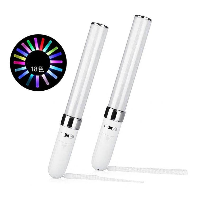 コンサートライト ペンライト 【2個セット】 18色カラーチェンジ  LED 高輝度 ライブ電池式　お祭り キャンプ  カラオケ 忘年会 パーティー | 