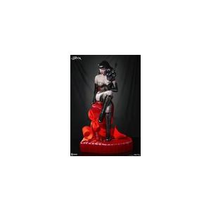 ベティ・ペイジ Bettie Page Love Hurts スタチュー 17インチ（約43cm） Sideshow |  | 04