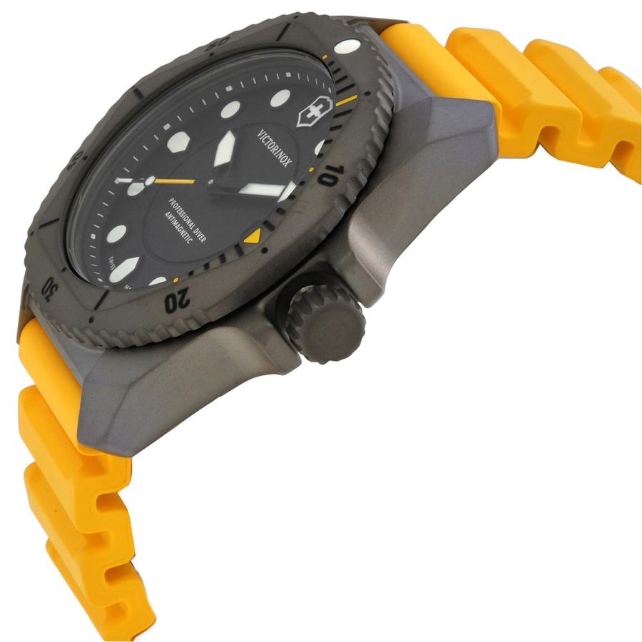 Victorinox Dive Pro 腕時計 ブラック文字盤 クオーツ チタン イエローラバーベルト メンズ 241992 |  | 01