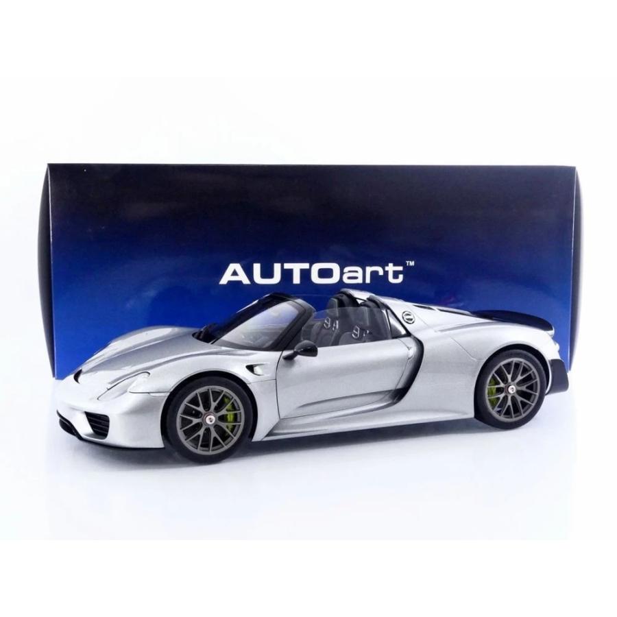 Porsche 918 スパイダー ヴァイザッハ パッケージ 2013 シルバー Met