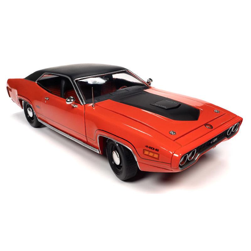 1971 Plymouth GTX Hardtop in EV2 Tor Red /AMEAMERICAN MUSCLE 1/18 ミニカー | 