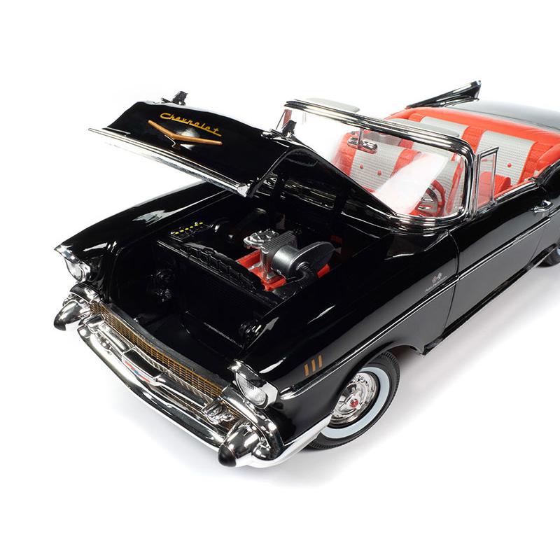 【予約】2023年発売予定James Bondジェームズ・ボンド - 1957 Chevrolet Bel Air Convertible in Onyx Black /AutoWorld 1/18 ミニカー |  | 03