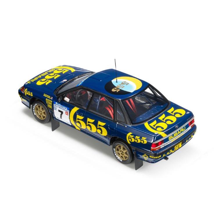 SUBARU LEGACY 1/18スケールモデルミニカー ミニカー 1/18 スバル レガシー DNA COLLECTIBLES 1/18 SUBARU