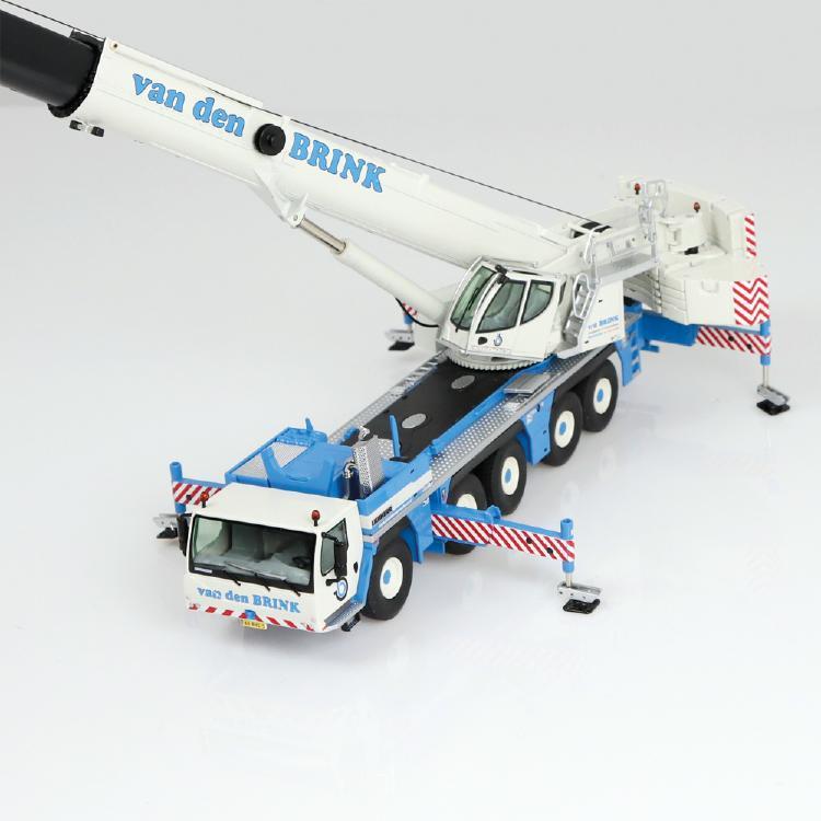 リープヘルLTM1250-5.1 Liebherr LTM 1250-5.1 250 Tonne Crane Adelaide - MAX Services