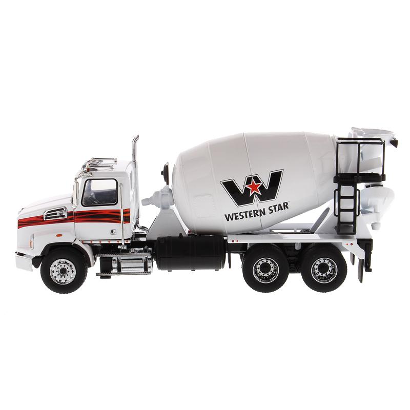 WESTERN STAR 4700 SB TANKER CEMENT MIXER TRUCK 2018 / Diecast Masters 1/50の画像