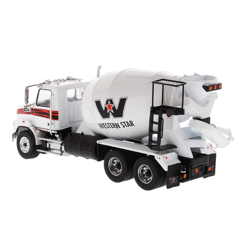 WESTERN STAR 4700 SB TANKER CEMENT MIXER TRUCK 2018 / Diecast Masters 1/50の画像