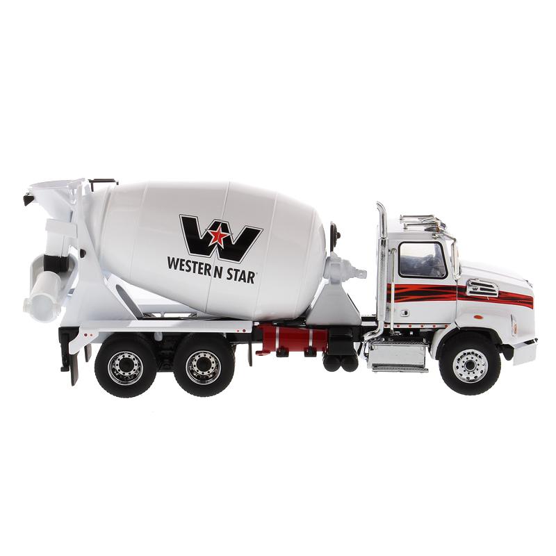 WESTERN STAR 4700 SB TANKER CEMENT MIXER TRUCK 2018 / Diecast Masters 1/50の画像