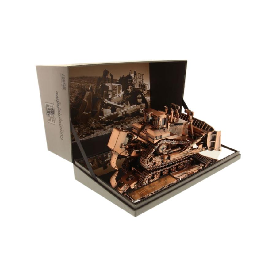 CAT D11T トラック型ブル　1:50 キャタピラー建機CAT D11T トラック型トラクター 1/50 - メルカリ