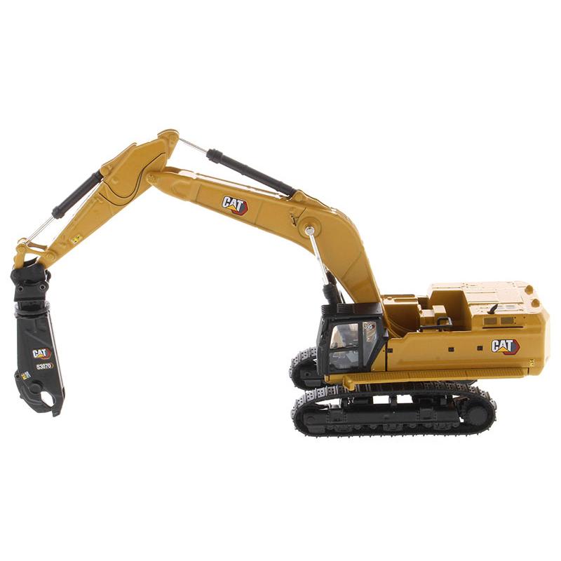 キャタピラー　395 コマツ　日立建機　KOBELCO こんにちは、日立建機日本です。 ZX470に取り付けられているのは