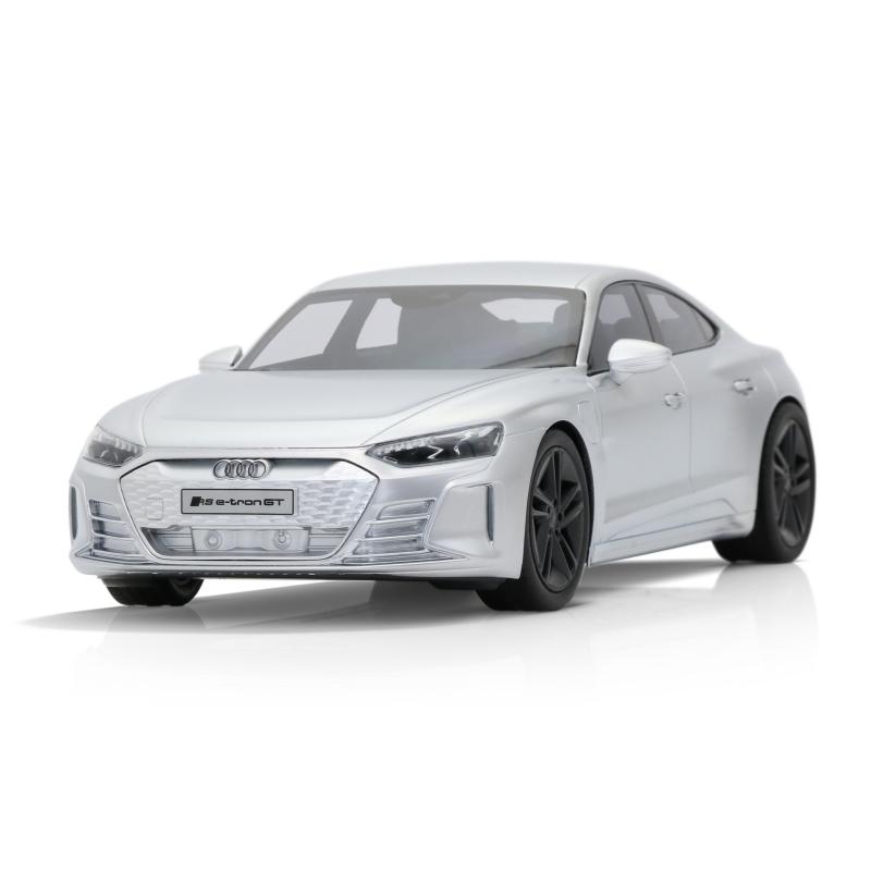 予約】2022年発売予定アウディディーラー特注Audi RS e-tron GT, matt