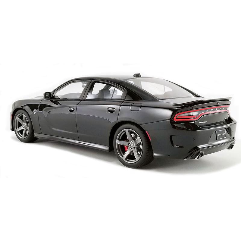 2019 Dodge Charger SRT Hellcat in Pitch Black /GT Spirit 1/18