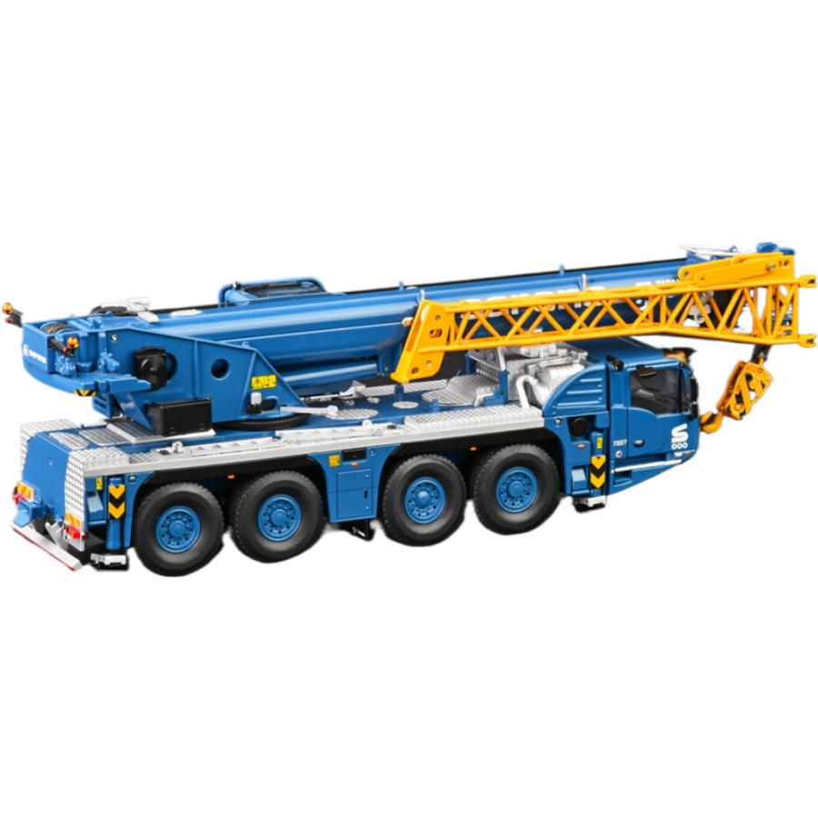 クレーンミニチュア 高さ最大75cm、タダノのラフテレーンクレーンを1/35スケール模型で立体