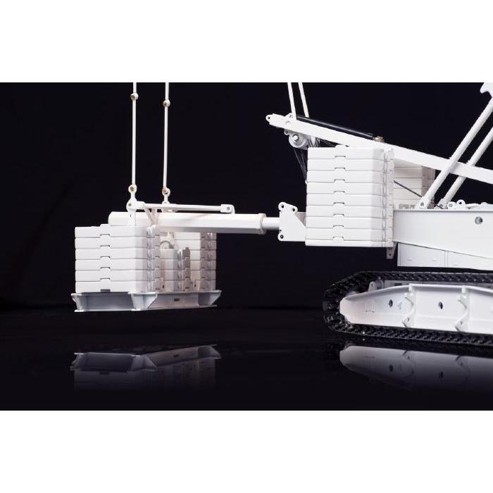 IMC 1/50 Demag CC2800-1 クローラークレーン Amazon.co.jp: IMC Models 1/50 Demag デマーグ CC 2800-1