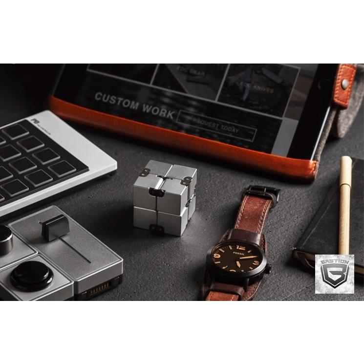 限定価格セール インフィニティキューブinfinity Cube リラックス おもちゃ クリスマス プレゼント 指遊び 海外で人気 ガジェット ストレス解消グッズ 年最新海外 Studiostodulky Cz