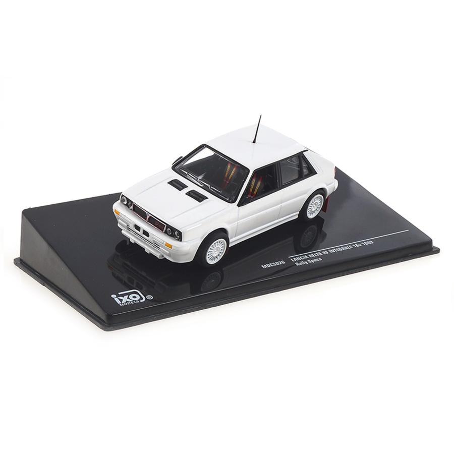 Lancia Delta HF Integrale 16V ホワイト / IXO 1/43 ミニカー | 