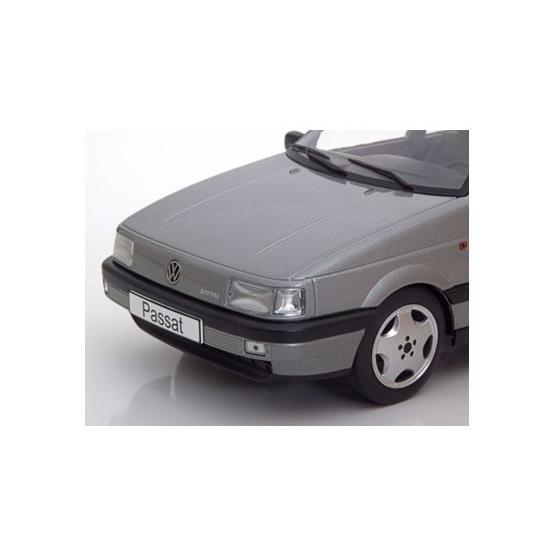 VW Passatフォルクスワーゲン パサート B3 VR6 1988 grey-metallic /KK