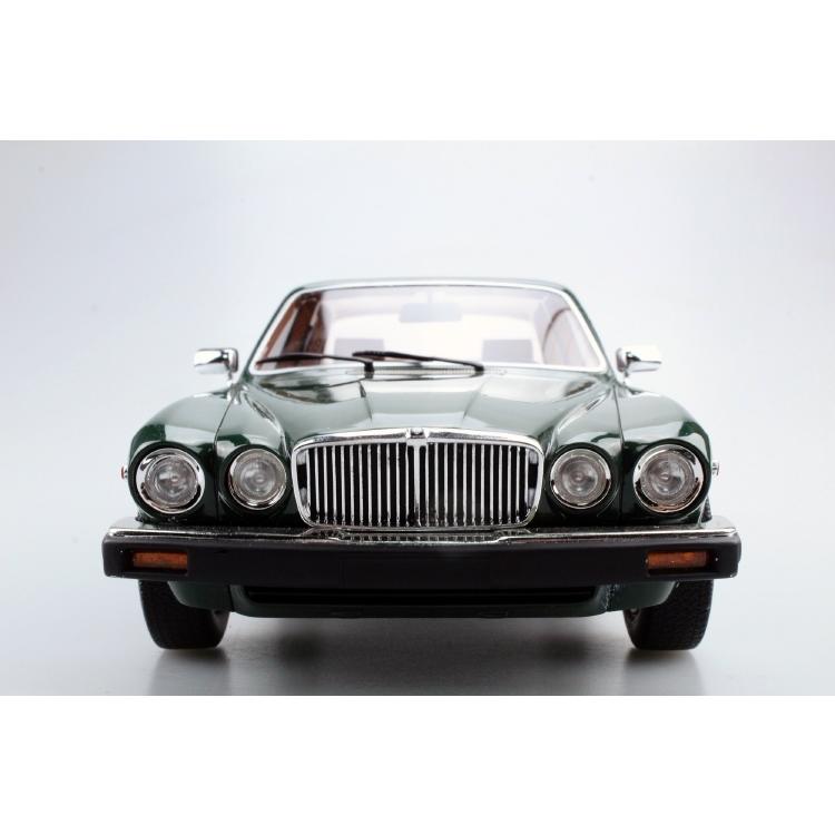 1/18 ジャガーXJ Amazon | 1:18 ジャガー 2010 ジャガー XJ スポーツカー