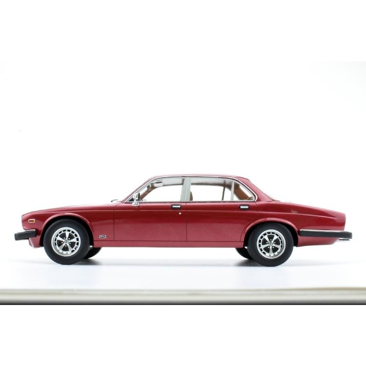 Jaguarジャガー XJ6 1982 Bordeaux /LS-Collectibles 1/18 レジン ミニカー |  | 01