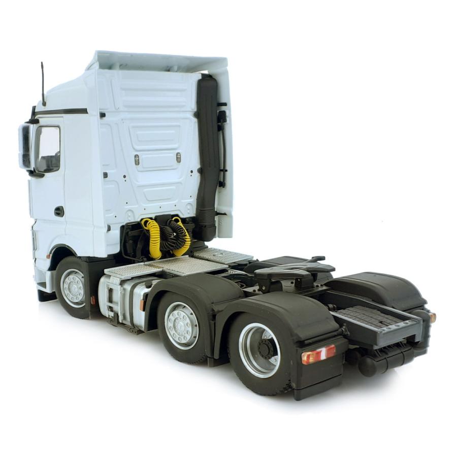 【予約】1月 Mercedes Actros Streamspace 6x2 ホワイト トラック MARGEMODELS 1/32 建機模型 |  | 01