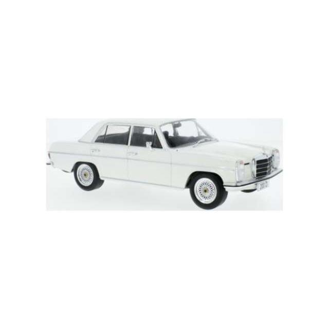 1968年 Mercedes-Benz 200 D (W115) ホワイト MCG 1/18 ミニカー | 