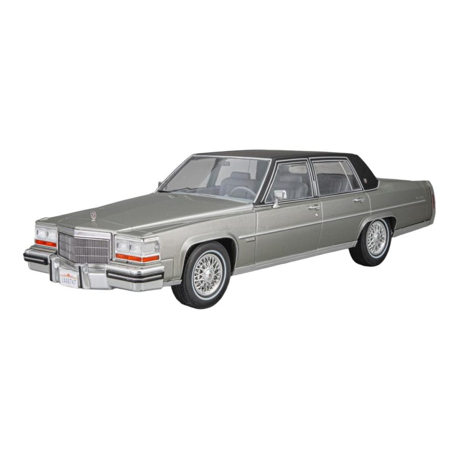 Cadillacキャデラック Fleetwood Brougham 1982 ダークグレーメタリック ダイキャストモデル ミニカー /MCG 1/18 | 
